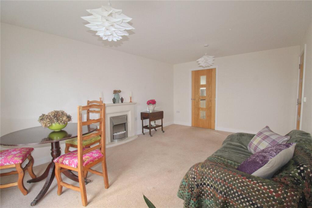 Applegate House, Trowbridge photo 4