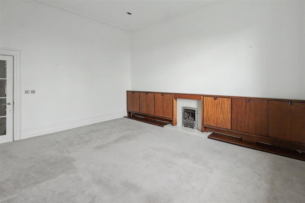 Additional image 24 of 3 bed flat to rentTown Street, Bramcote, Nottingham NG9