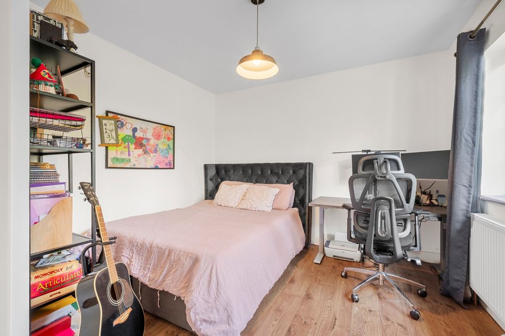 Additional image 10 of 3 bed maisonette for saleTudor House, Weybridge KT13