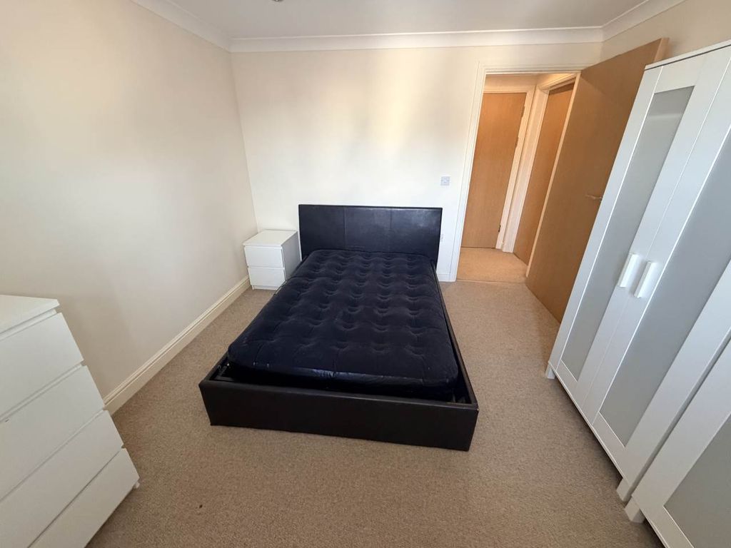 Additional image 3 of 1 bed flat for saleTy Ceredig, Clos Gwilym, Llanbadarn Fawr SY23