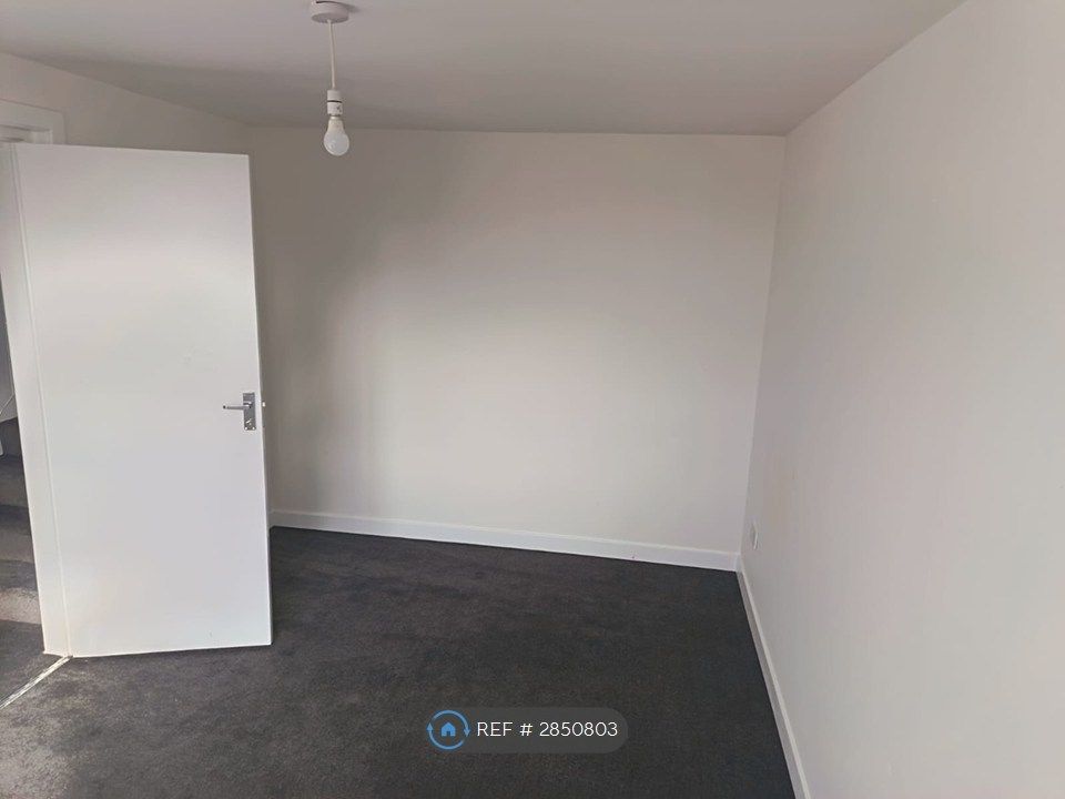 Additional image 11 of 2 bed terraced house to rentBerryhill Road, Glasgow G67