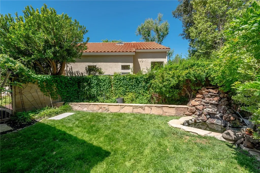 4762 Rhapsody Dr, Oak Park, CA 91377