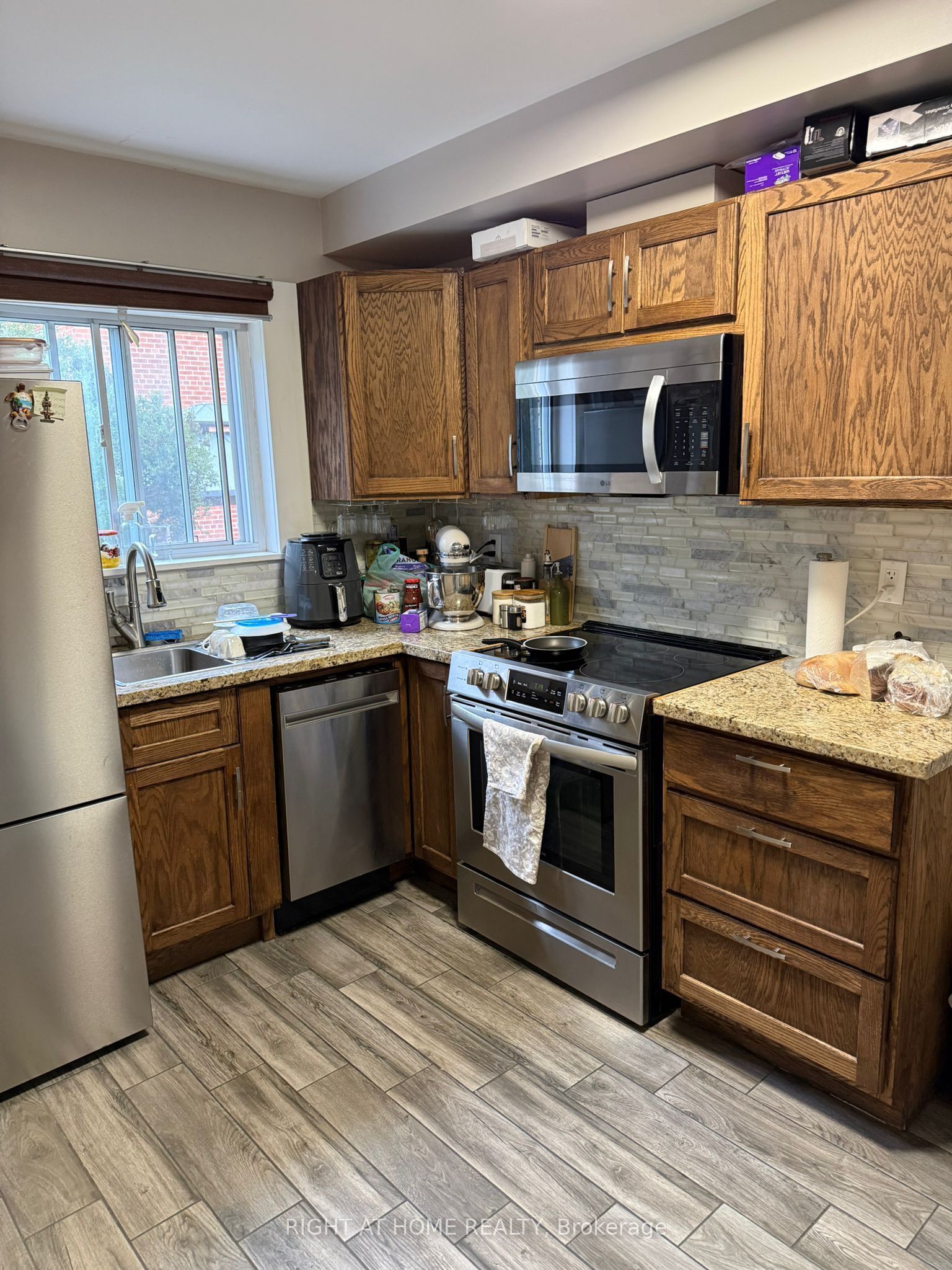 1-165 Berry Road, Toronto, ON, M8Y 1W4