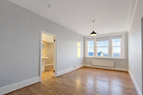High Road Leyton, Leyton E10, Room to rent