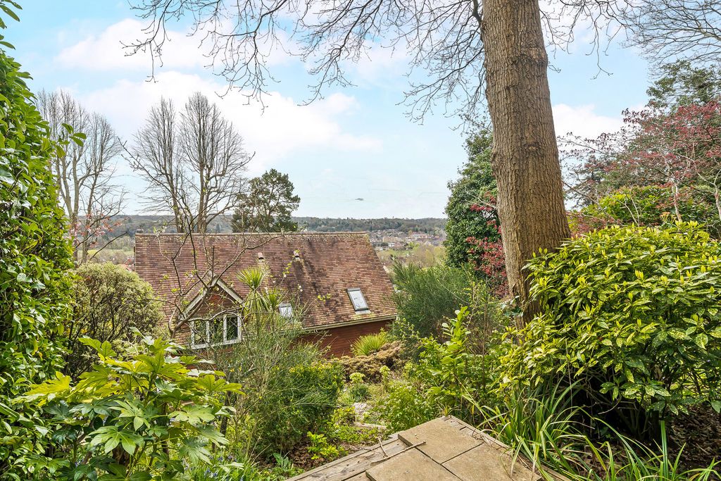 Additional image 16 of 4 bed detached house to rentShadyhanger, Godalming GU7