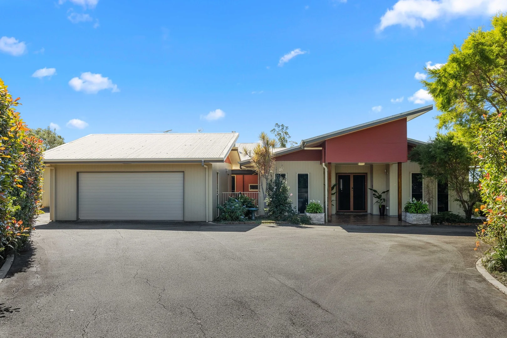 1 Crystal Court, Ocean View QLD 4521