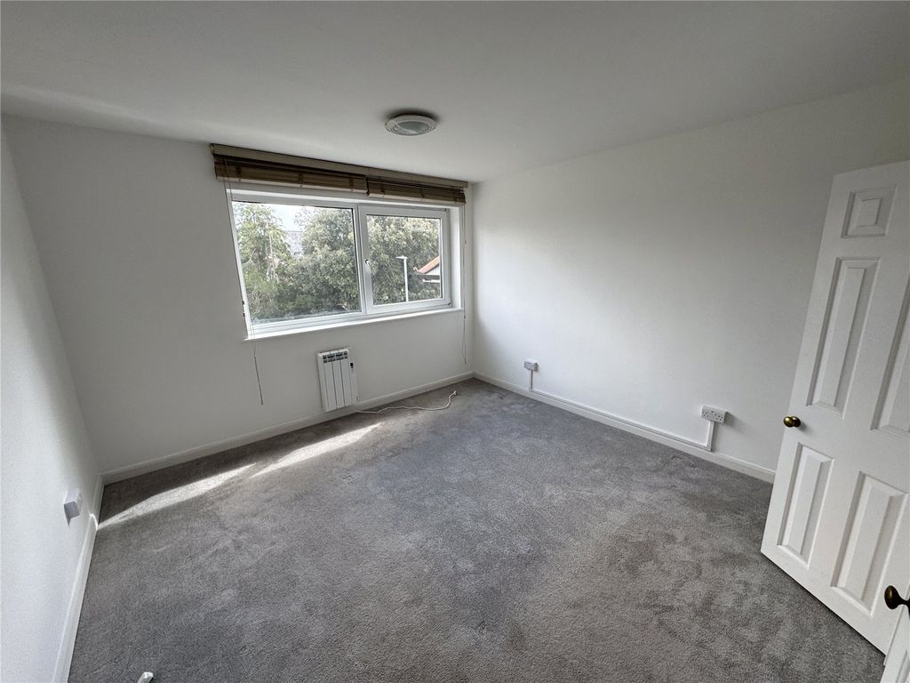 Additional image 5 of 2 bed flat to rentTrull Road, Taunton, Somerset TA1
