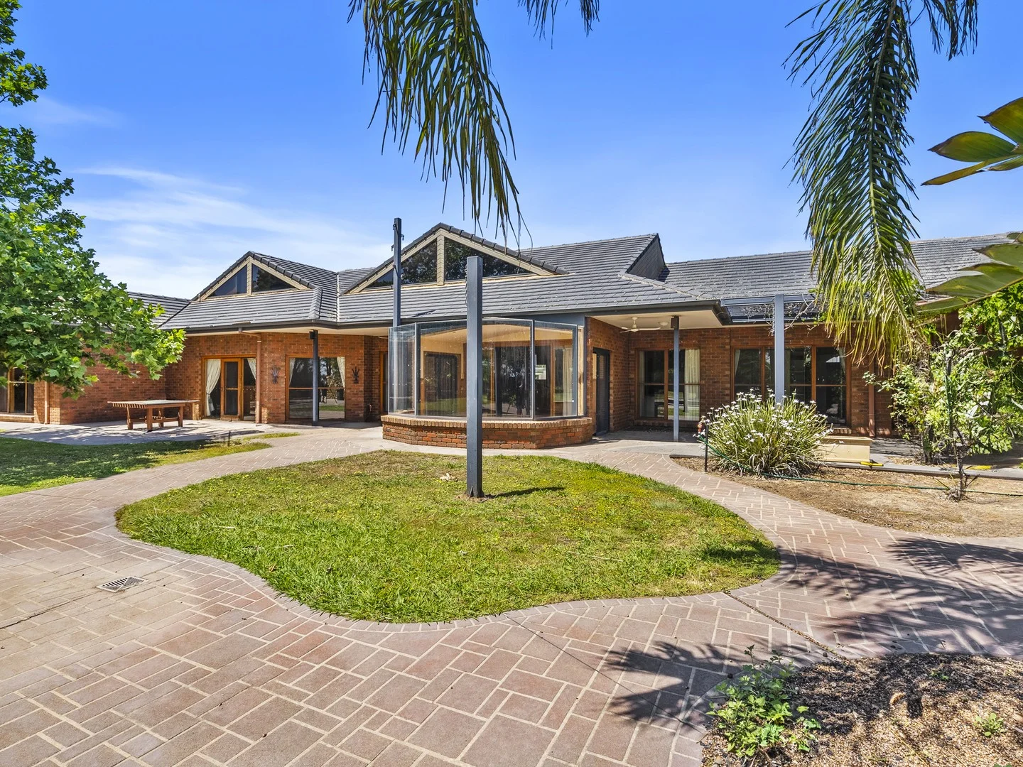 7 & 25 Saxton St West,, Numurkah VIC 3636