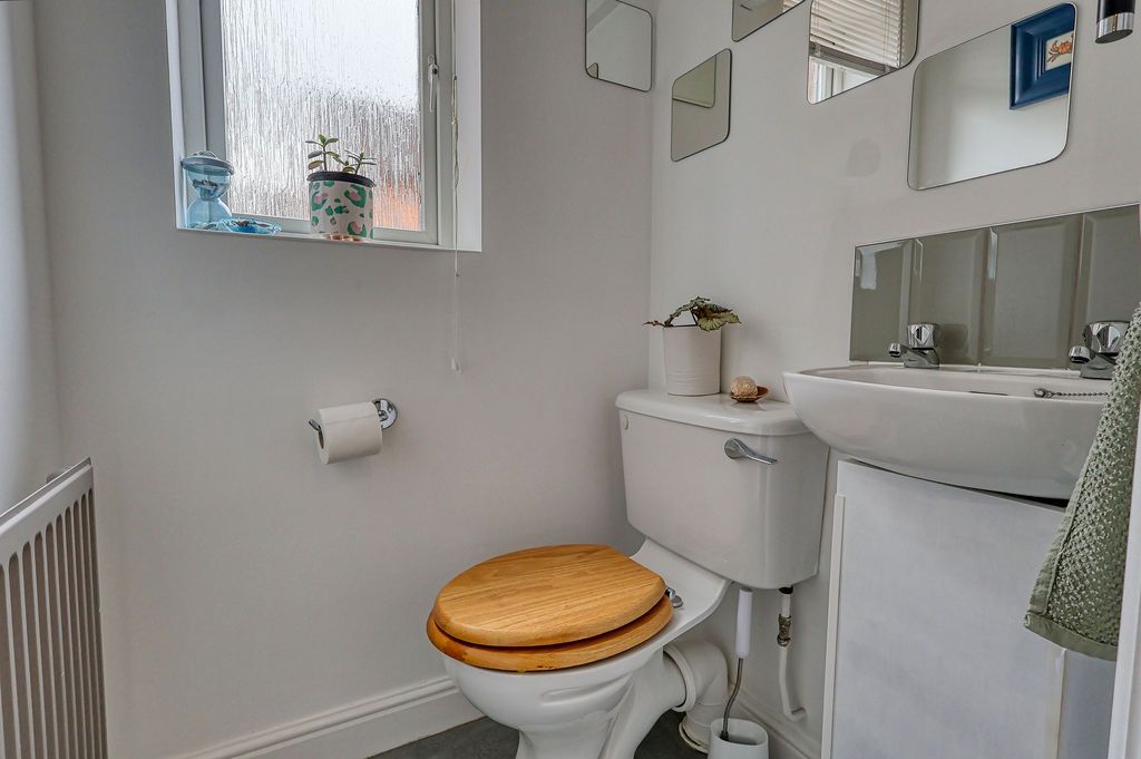 Additional image 10 of 4 bed detached house for saleMartin Close, Scunthorpe DN16
