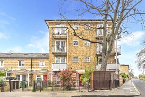 Wiltshire Road, London SW9