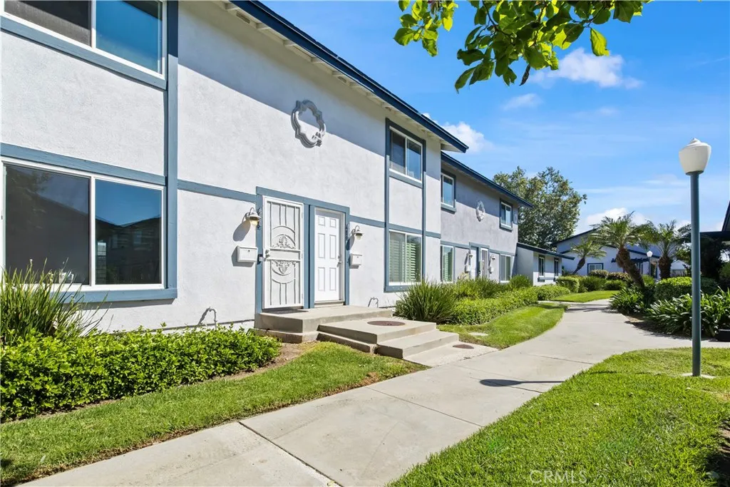 Additional image 86 of 4688 Oceano Circle, Huntington Beach, CA 92649