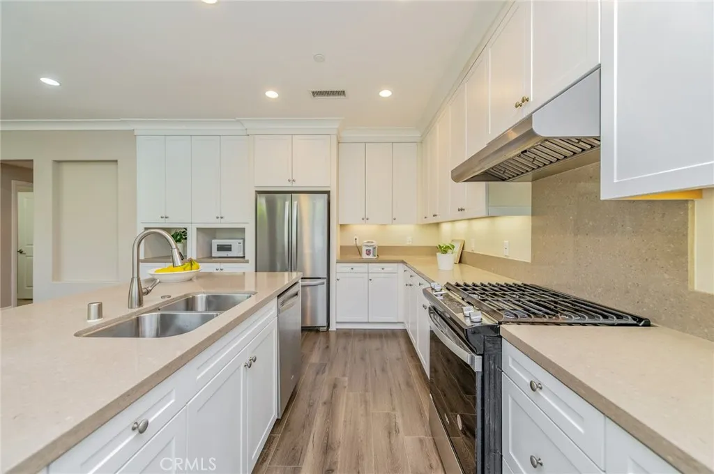Additional image 33 of 167 Overbrook, Irvine, CA 92620