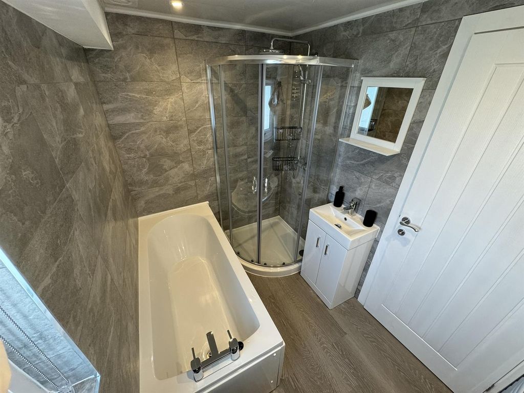Additional image 7 of 4 bed semi-detached house to rentAlexandra Place, St. Ives TR26
