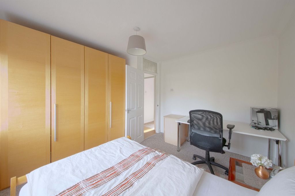 Additional image 9 of 2 bed flat for saleSomerset Lodge, Courtlands, Maidenhead SL6