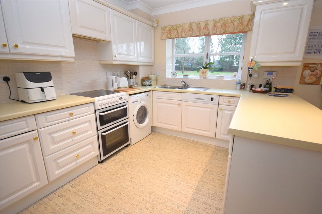 Additional image 3 of 3 bed terraced house for saleCarlton Mews, Wells, Somerset BA5