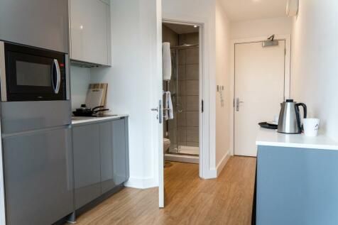501 Chester Road M16, Studio to rent
