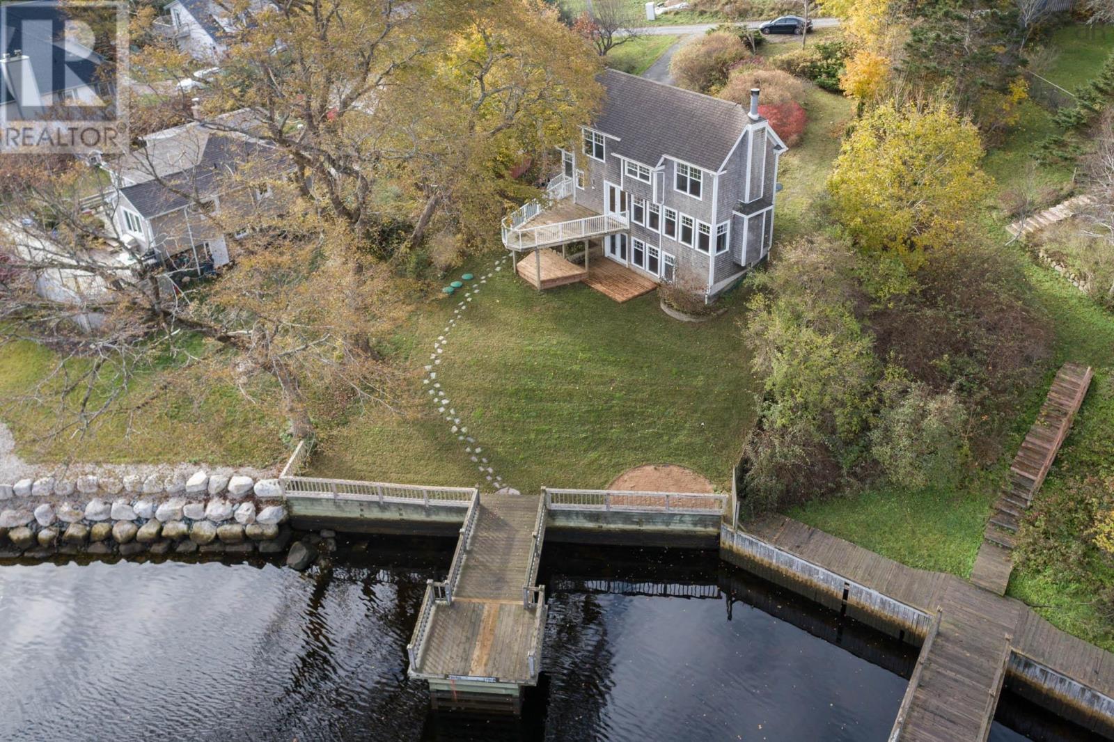 10 Schooner Cove Road