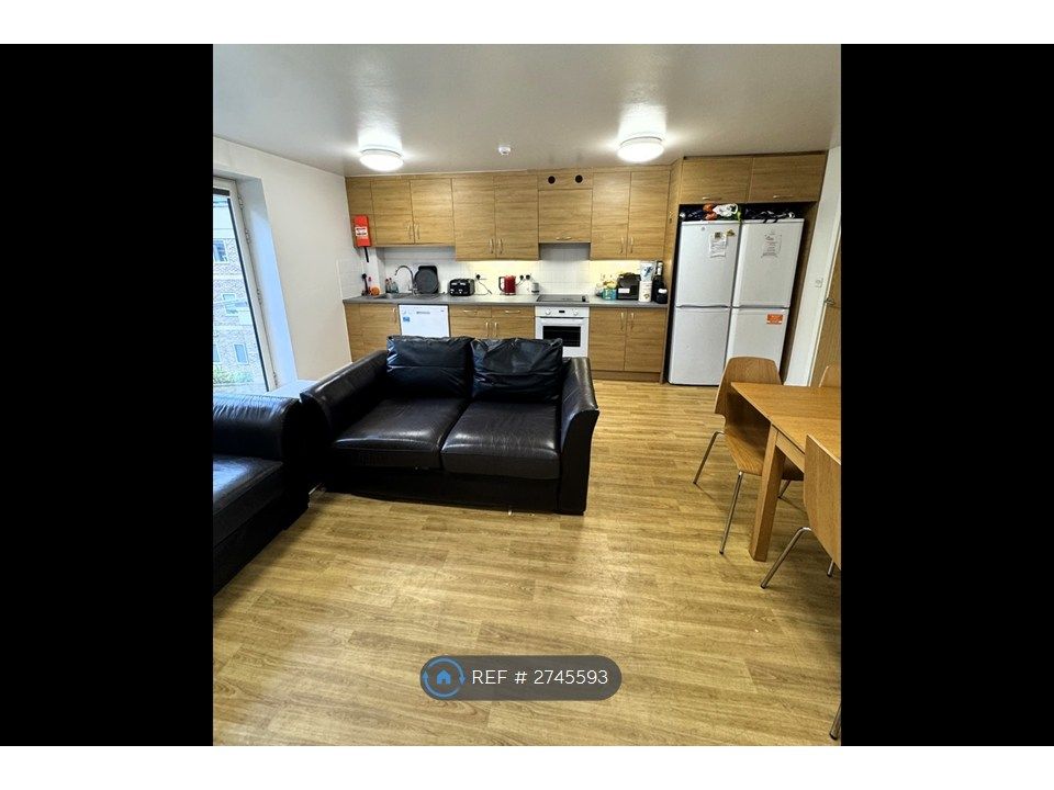 7 bed flat to rentArwen Lodge, Winchester SO22