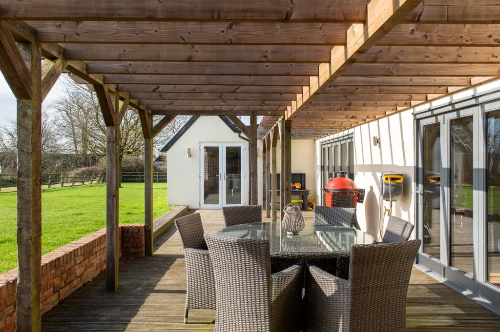 Additional image 10 of 4 bed detached house to rentNewnham, Henley-In-Arden B95