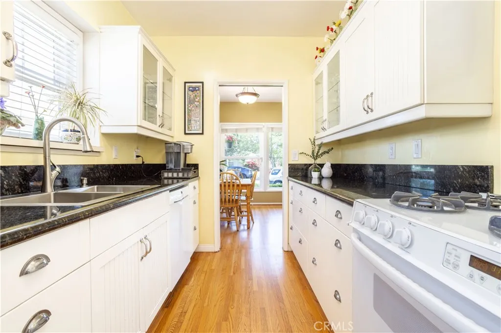 Additional image 16 of 11750 Hatteras St, Valley Village, CA 91607