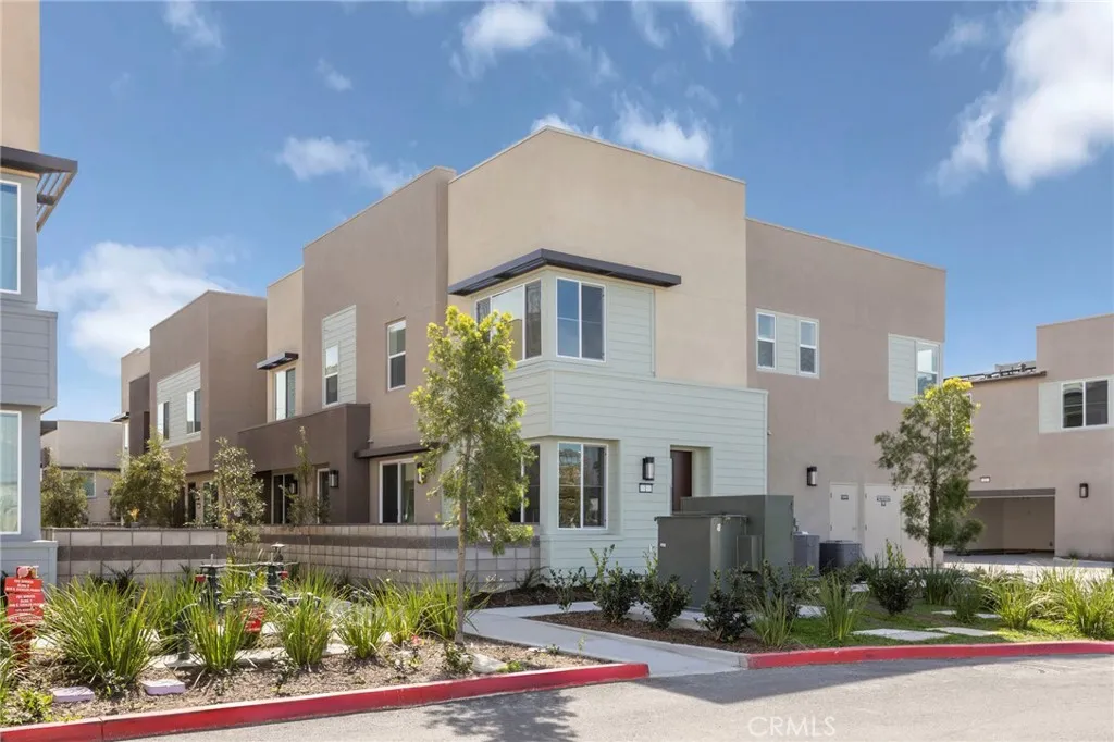 Additional image 2 of 3648 S. Eichler Paseo Unit 5, Ontario, CA 91761