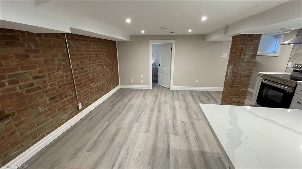 Additional image 5 of 4-123 Robinson Street, Hamilton, ON, L8P 1Z3