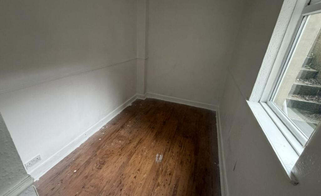 Additional image 7 of Flat A, 178, Victoria Road, Aberdeen, AB119NN