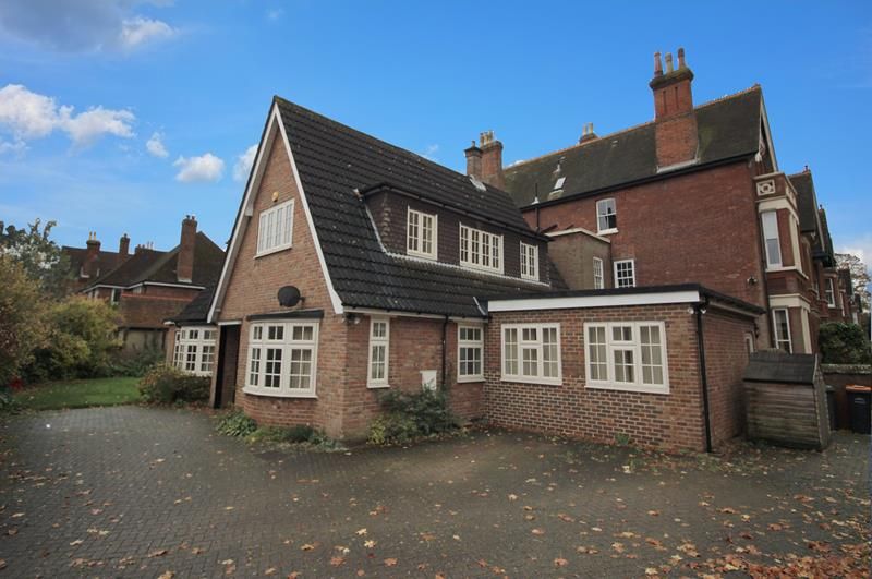 4 bed detached house to rentPemberley Avenue, Bedford MK40