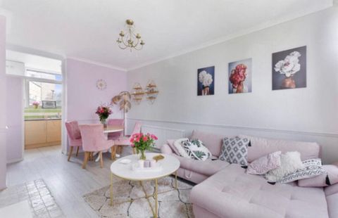 Swanton Gardens, Wimbledon Common SW19