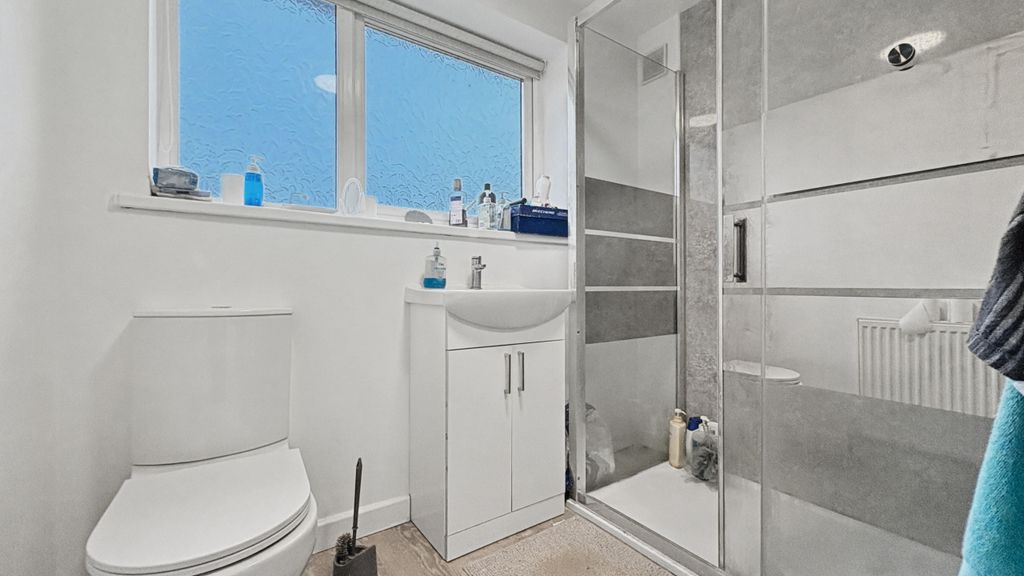 Additional image 10 of 4 bed semi-detached house to rentHeadford Avenue, Bristol, Bristol, 8Pf, Gb BS5