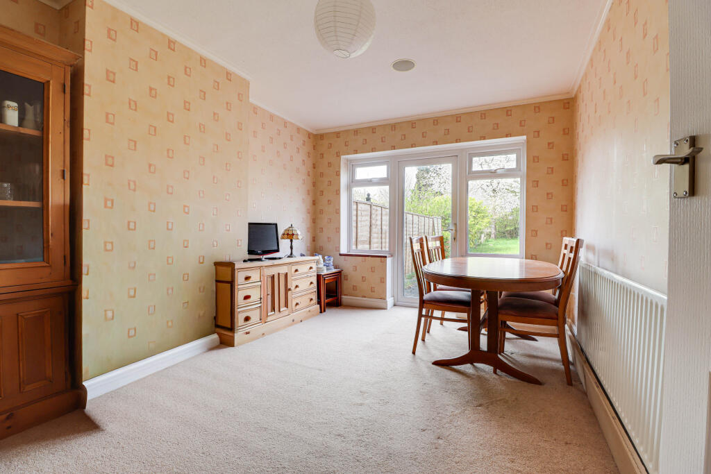 Additional image 3 of Pondfield Crescent, St Albans, AL4