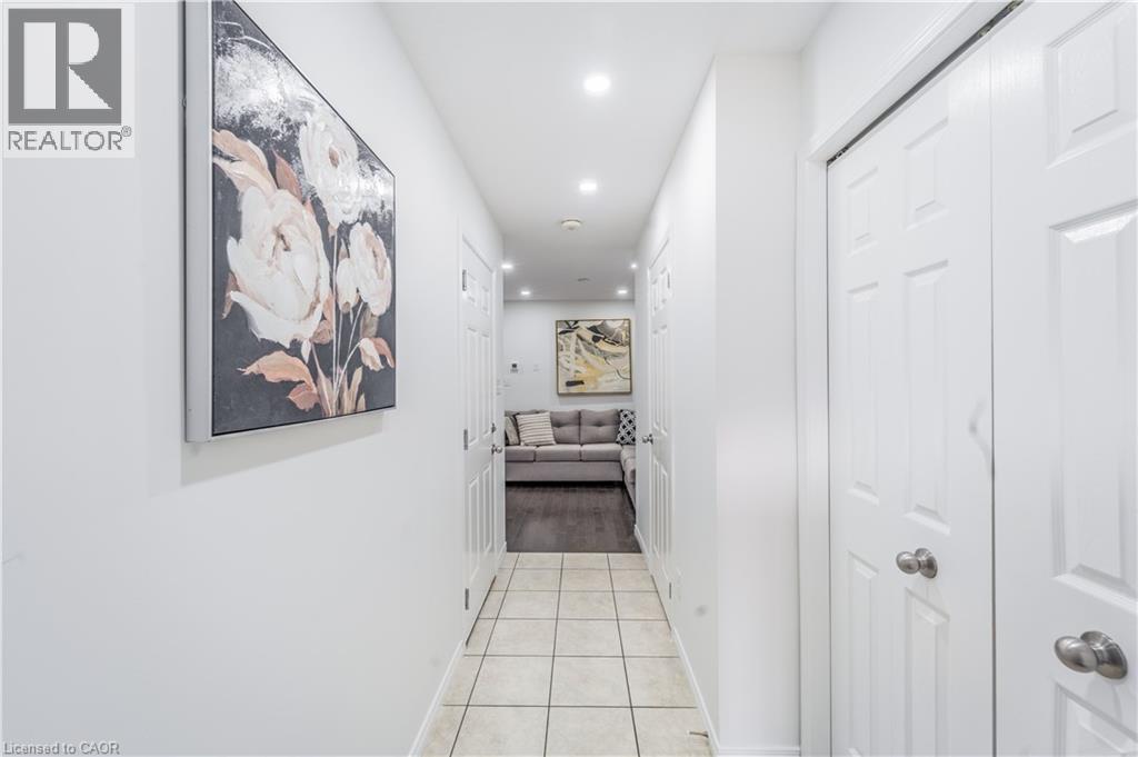 Additional image 4 of 203 Woodmeadow Court, Kitchener, ON, N2R 1W6