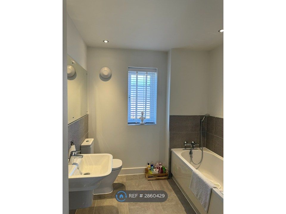 Additional image 12 of 4 bed detached house to rentYardley Way, Bishops Tachbrook, Leamington Spa CV33