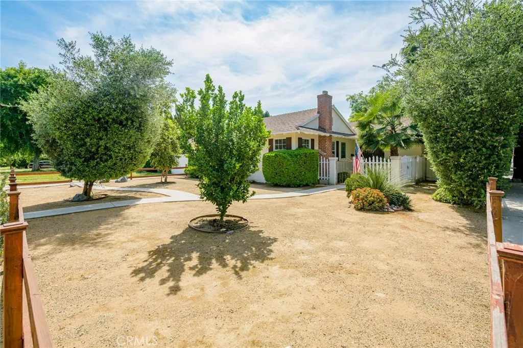 Additional image 33 of 17256 Lemay St, Lake Balboa, CA 91406