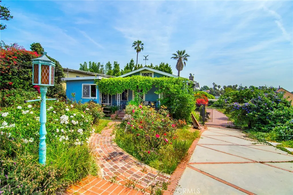 Additional image 3 of 3036 Surry Street, Los Angeles, CA 90027