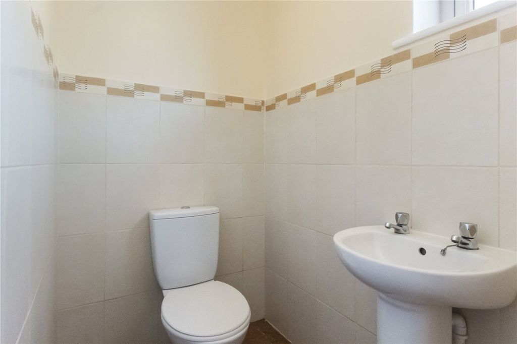 Additional image 7 of 2 bed terraced house to rentWillingham Street, Grimsby DN32
