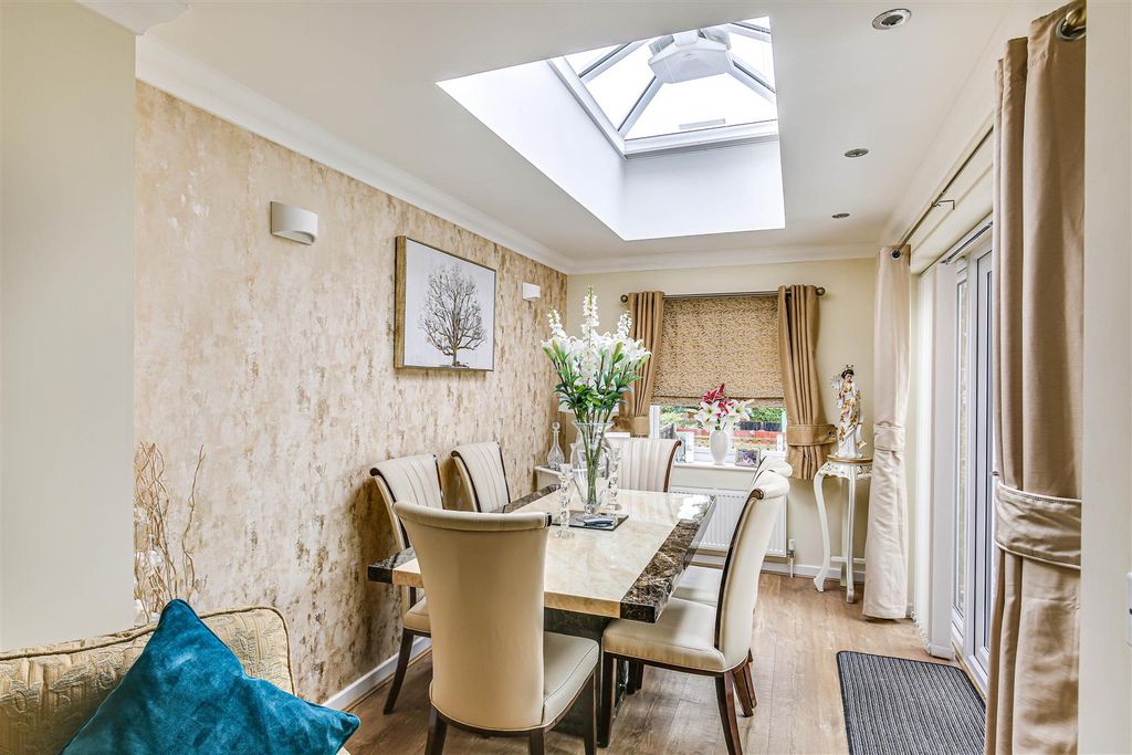 Additional image 5 of 4 bed semi-detached house for saleNorheads Lane, Biggin Hill TN16