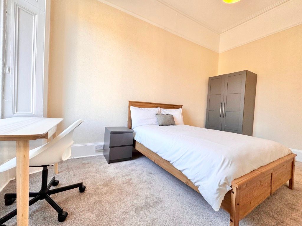 Additional image 13 of 5 bed flat to rentHillhead Street, Hillhead, Glasgow G12