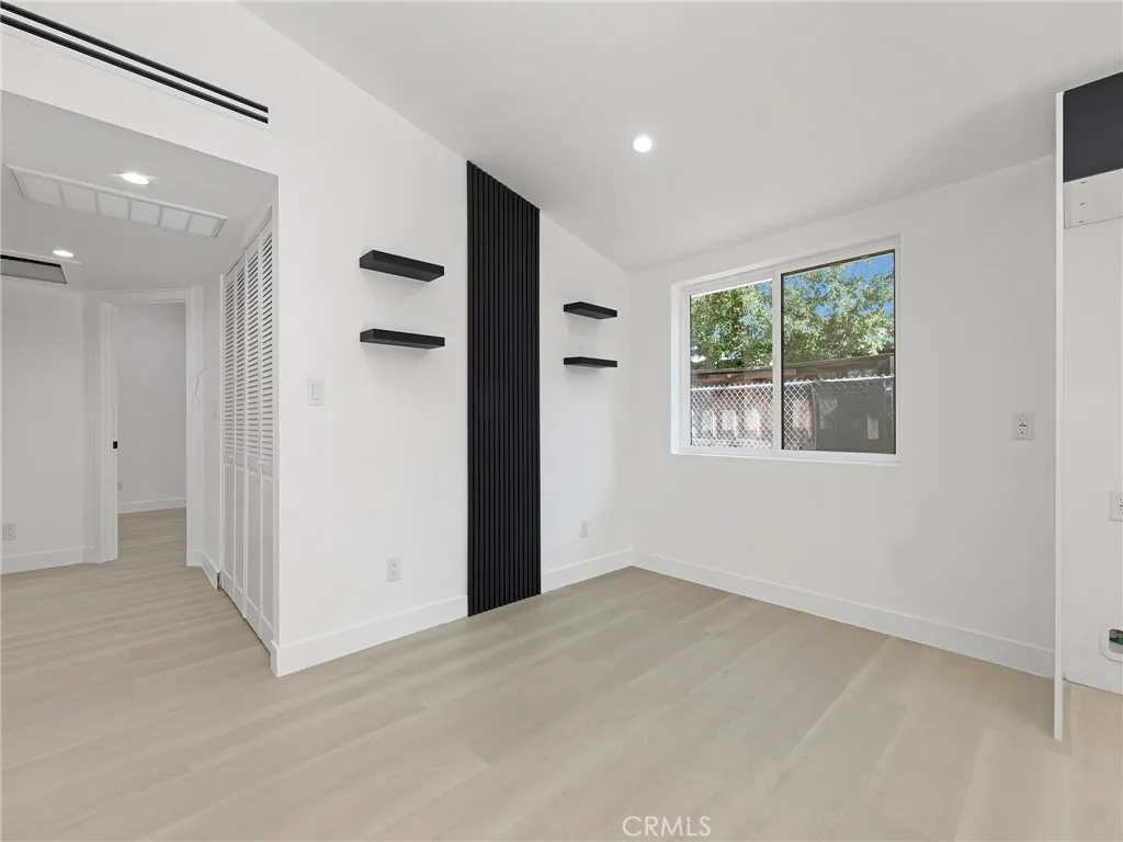 Additional image 10 of 20528 Hamlin Street, Winnetka, CA 91306