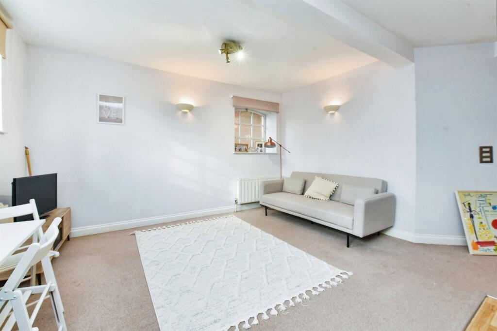 Additional image 5 of Gentle Street, Frome, BA11