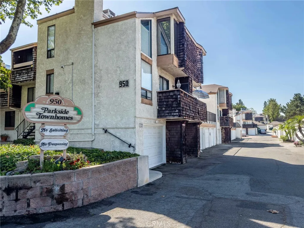 950 W Lambert Road Unit 30, La Habra, CA 90631