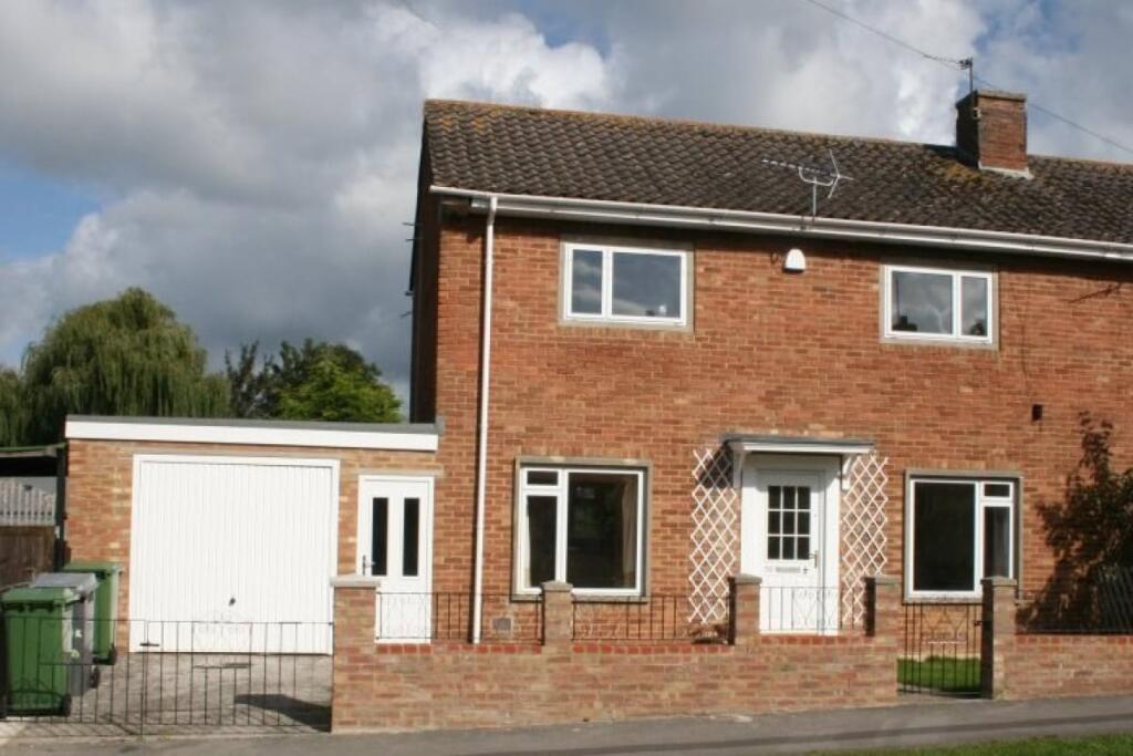 Manor Road, Trowbridge, BA14