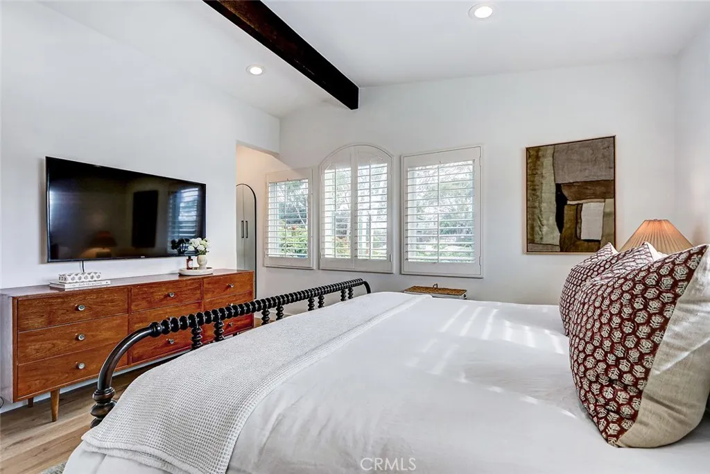 Additional image 47 of 3211 N Valley Dr, Manhattan Beach, CA 90266