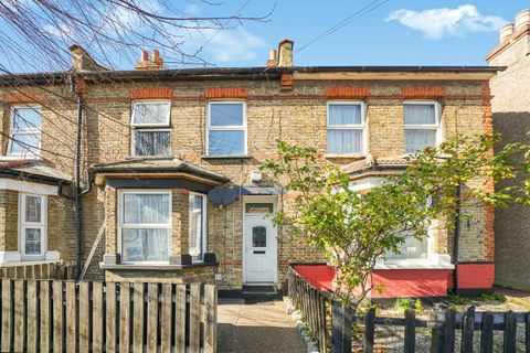 Dennett Road, Croydon CR0