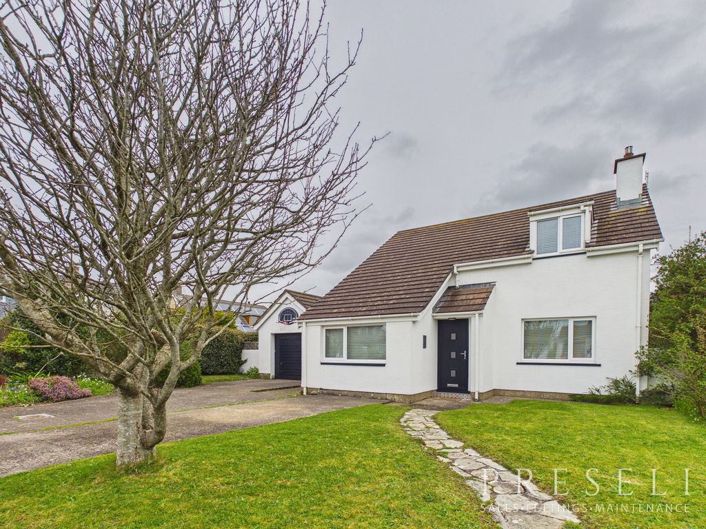 4 bed detached house to rentMillard Park, St. Davids, Haverfordwest, Pembrokeshire SA62