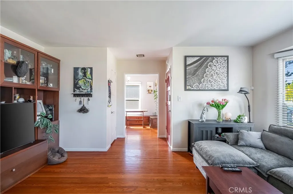 Additional image 14 of 17504 Hamlin St, Van Nuys, CA 91406