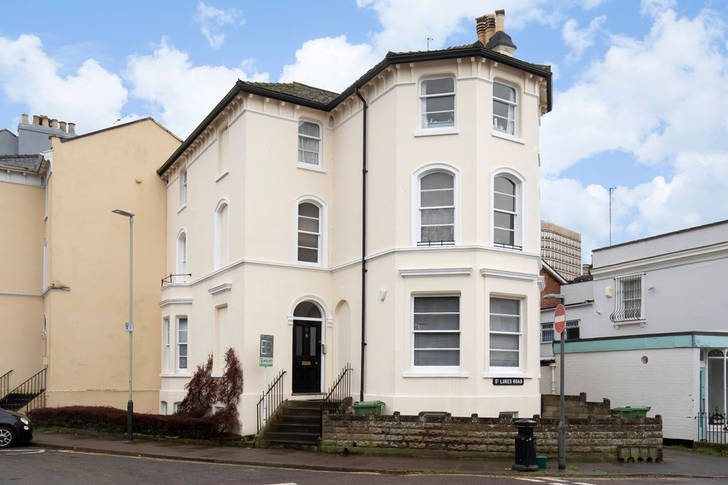 Additional image 3 of 1 bed flat to rentSt. Lukes Road, St Lukes, Cheltenham GL53