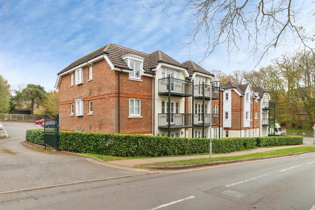Canonsfield Road, Welwyn