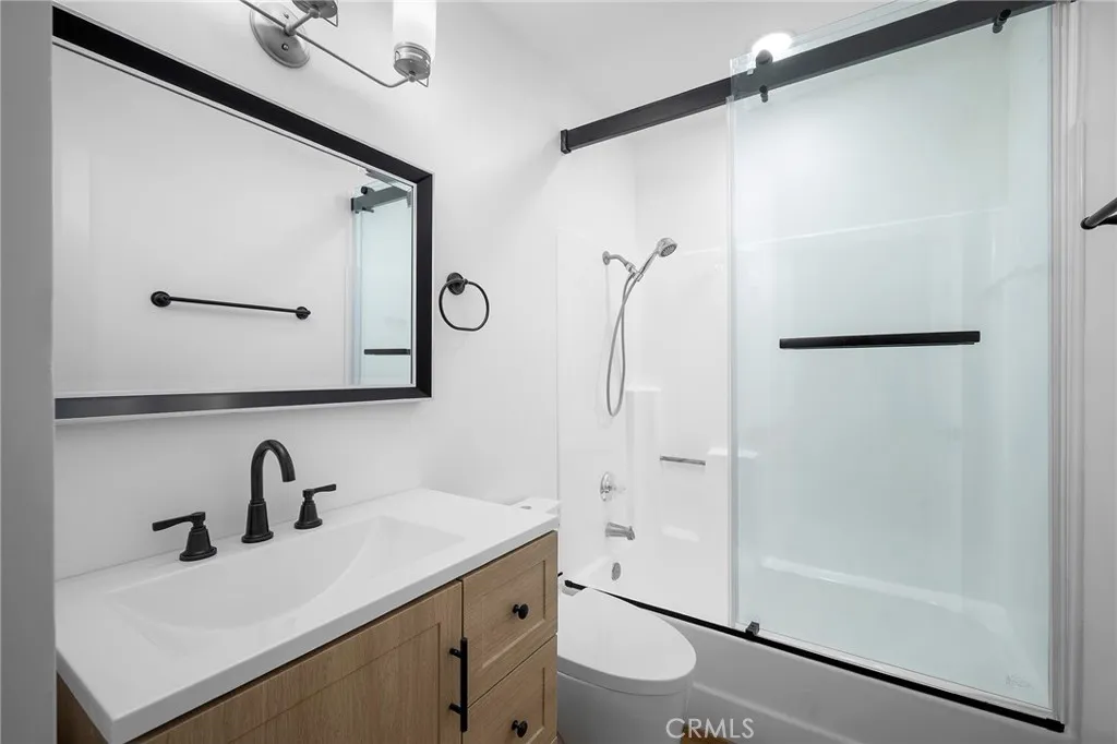 Additional image 49 of 8601 Sunland Boulevard Unit 5, Sun Valley, CA 91352