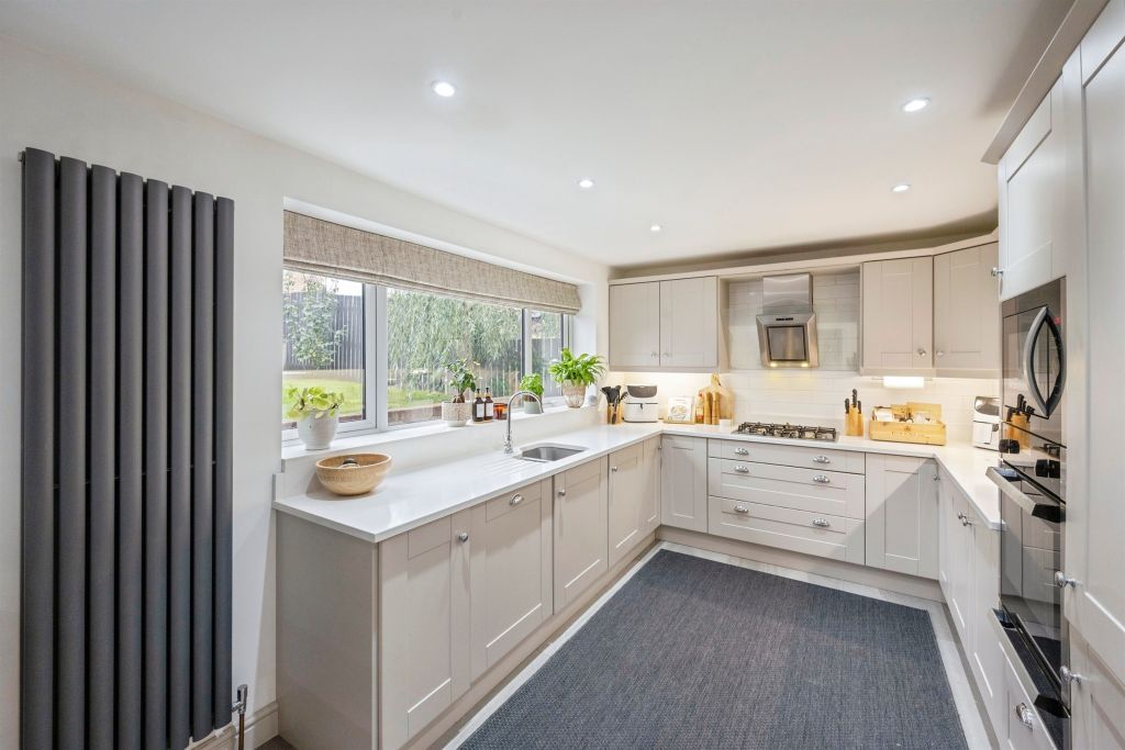 Additional image 9 of 4 bed detached house for saleLindsey Drive, Crowle, Scunthorpe DN17